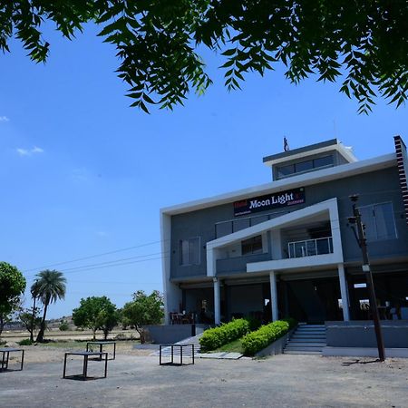 Hotel Moonlight & Restaurant Sehore 외부 사진