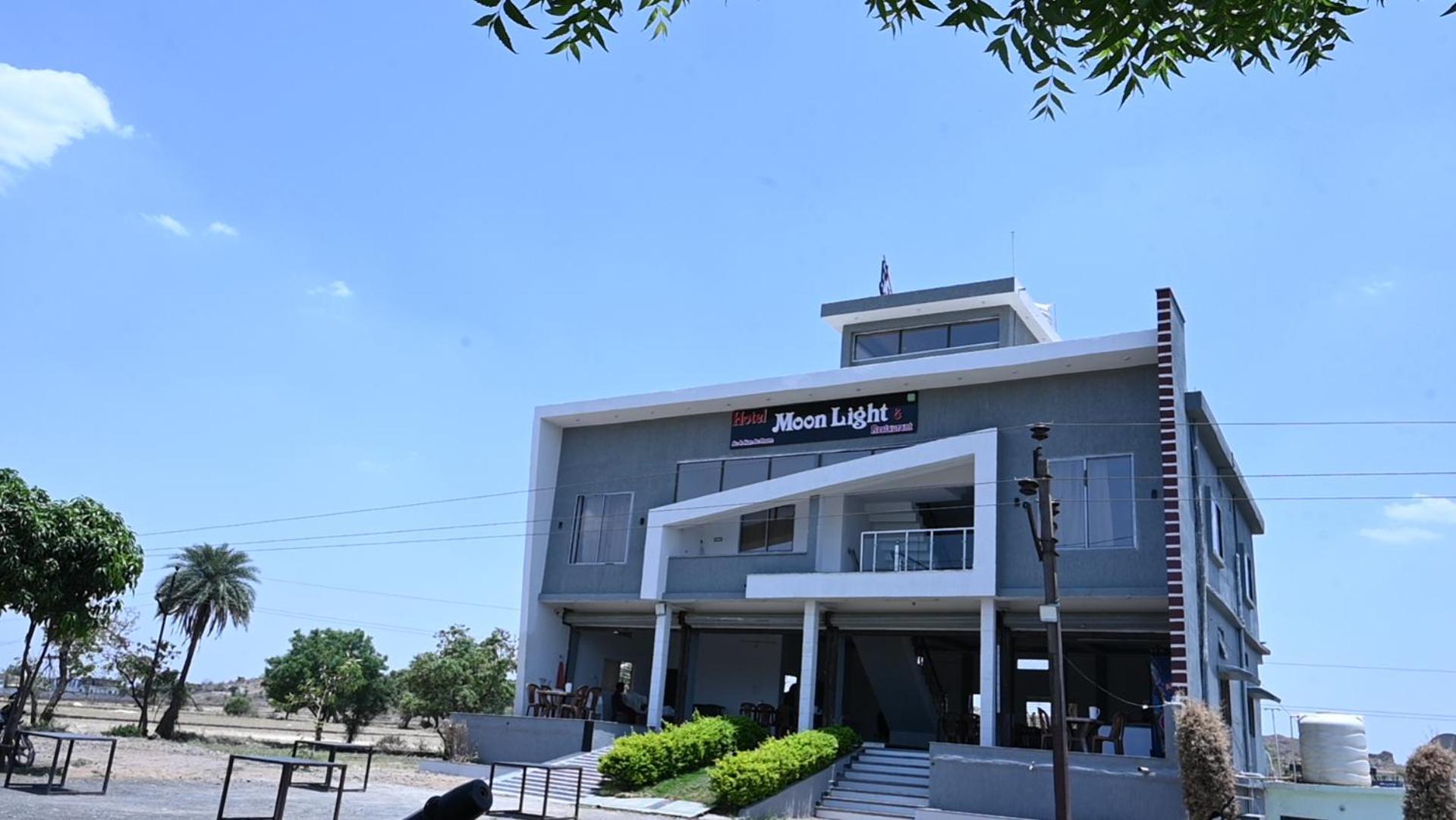 Hotel Moonlight & Restaurant Sehore 외부 사진